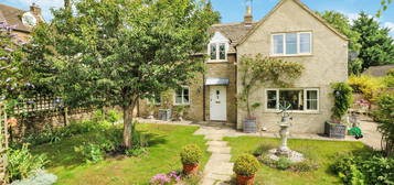 3 bed detached house for sale