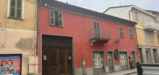 Bilocale in vendita in via Indipendenza, 19