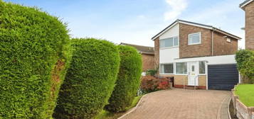 3 bedroom link detached house for sale