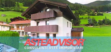 Villa all'asta in via del Paese, 164