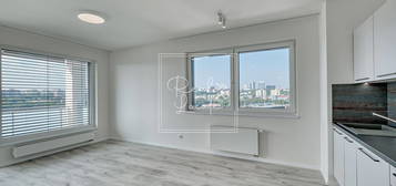 Pronájem bytu 3+kk 64 m²