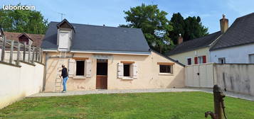 Loue au Grand Lucé maison individuelle avec jardin