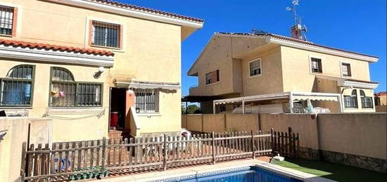 Casa adosada en venta en Mar Amarillo, Jardines de Alhaurín - Huerta Alta - Fuensanguínea