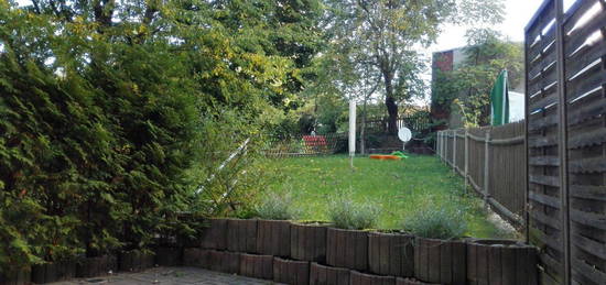 gemütliche Wohnung mit großer Terrasse im Hochparterre