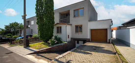 Prodej  rodinného domu 200 m², pozemek 320 m²