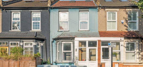 5 bedroom terraced house for sale