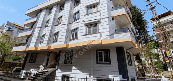 AVCILAR DENİZKÖŞKLER MAHALLESİ 2+1 SIFIR SATILIK 75m2 DAİRE