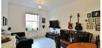 Flat to rent in Clarence Place, Christchurch BH23