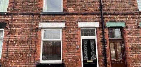 Terraced house to rent in Lockett Street, Latchford, Warrington WA4