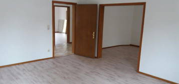 Helle, renovierte 3 Zimmer Wohnung 105 m² mit Balkon in Lindenfels i. Odw.