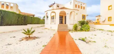 Chalet en Lomas de Cabo Roig