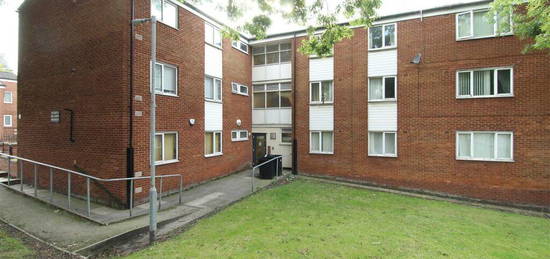 2 bedroom ground floor flat for sale