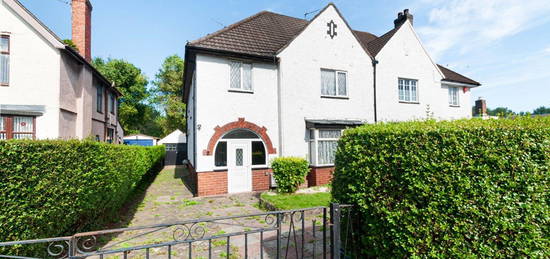 4 bed semi-detached house for sale