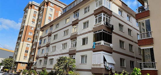 BUYAKA AVM'NİN YANI BAŞINDA 90M2 SATILIK 2+1 DAİRE.