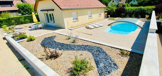 JURA - Superbe gîte moderne avec Piscine Normes PMR - Forte rentabilité locative - À 2 minutes du Lac de Chalain - Opportunité rare