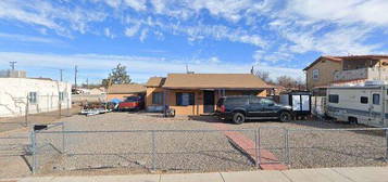 1109 Woodland Ave NW, Albuquerque, NM 87107