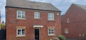 4 bedroom detached house