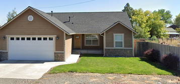 1401 25th St, La Grande, OR 97850