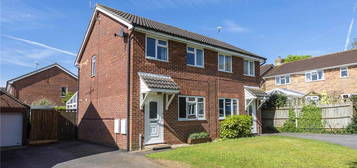 2 bedroom semi-detached house to rent