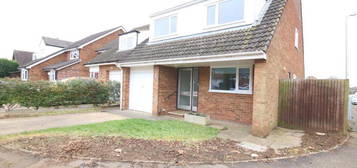 4 bedroom detached house to rent