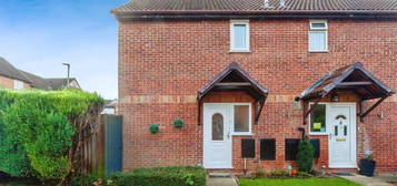 2 bedroom semi-detached house for sale