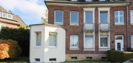 Ungewöhnlich schöner Altbau mit Garten: 3-Familienhaus in zentraler Lage von Krefeld