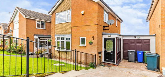 3 bed link detached house for sale