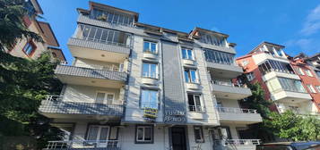 ŞEHRİN MERKEZİ KONUMUNDA SATILIK GENİŞ KULLANIŞLI 3 + 1 DAİRE