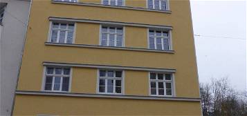 Charme des Altbaus, Komfort des Neubaus in 2-Zi-Whg. mit Balkonen