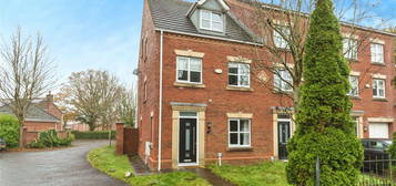 Town house for sale in Kingsbarn Close, Fulwood, Preston, Lancashire PR2