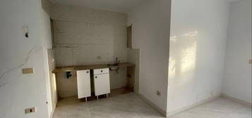 Piso en venta en Jacinto Benavente, Fabelo