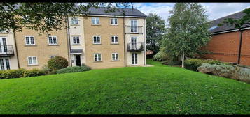 Flat to rent in Albert Road, Morley LS27