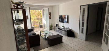 Grand appartement T2