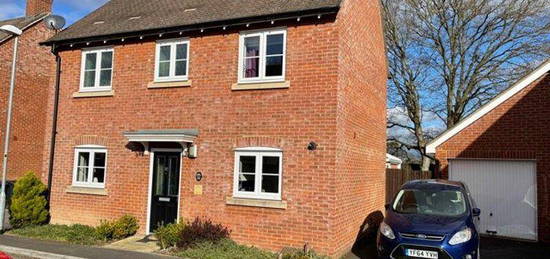 3 bedroom detached house