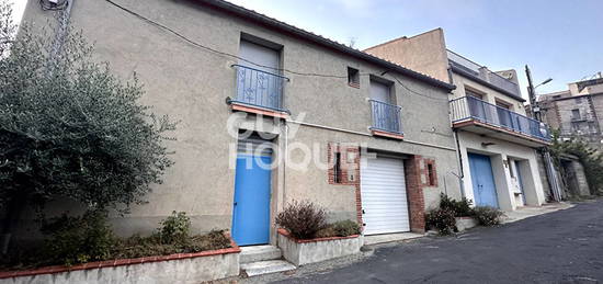 BELESTA Ensemble de 2 maisons de village 2 faces avec garage et extérieurs