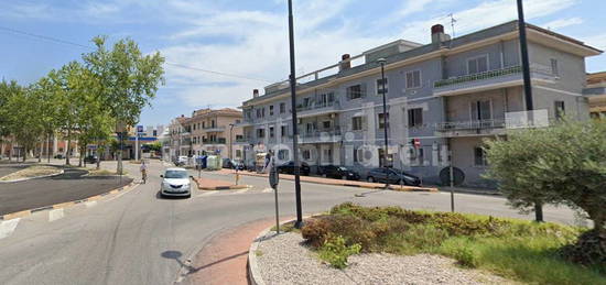 Quadrilocale piazza Publio Ovidio Nasone, Università - Nuovo Tribunale, Pescara