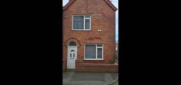 3 bed end terrace house to rent