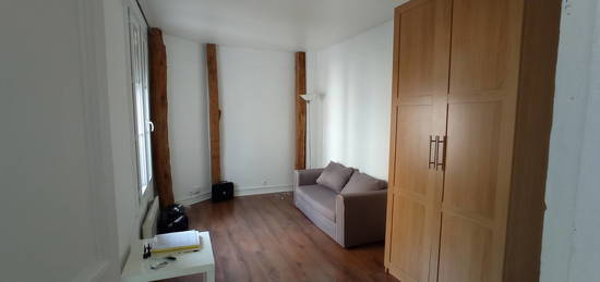 Studio meublé  à louer, 1 pièce, 23 m², Étage 2/7