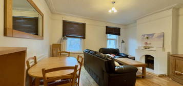 Flat to rent in Santley Street, London SW4