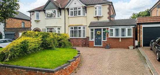 4 bed semi-detached house for sale