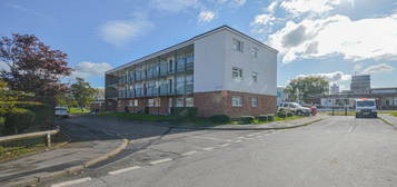 Flat to rent in Plas Craig, Cwmbran NP44