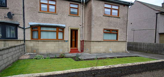 3 bed semi-detached house for sale