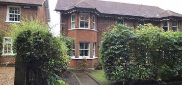 3 bed flat for sale