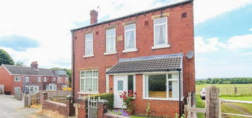 3 bed semi-detached house for sale