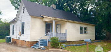 14 Madden St, Greenville, SC 29605