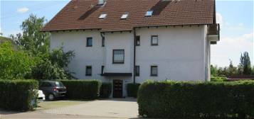 Schöne, geräumige 2 Zimmer Dachgeschoßwohnung in Neuburg/ Donau