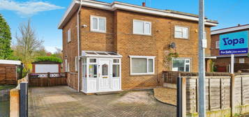 3 bed semi-detached house for sale