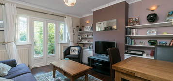 Maisonette to rent in Pixham Court, Lake Road, Wimbledon SW19