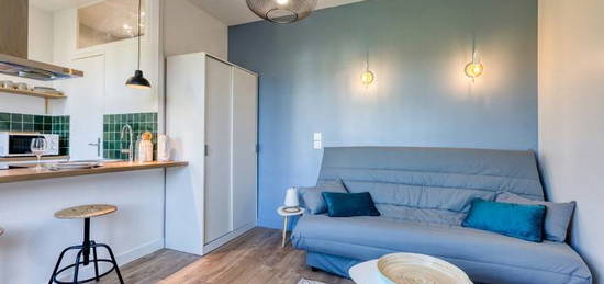 Studio meublé  à louer, 1 pièce, 18 m², Étage 1/–