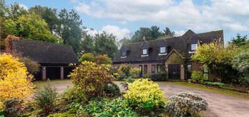 5 bed detached house for sale